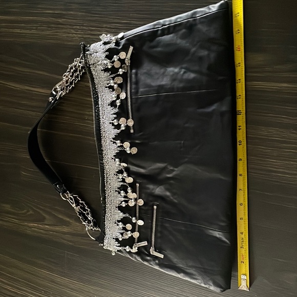 Handbag - Picture 1 of 9